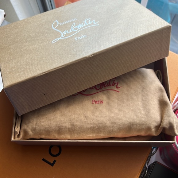 Christian Louboutin Panettone Spike Leather Zippy Around Wallet retails $750 - Picture 2 of 16